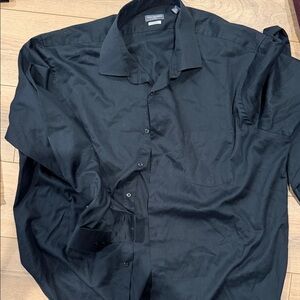 Van Heusen Elegant Black Men's Dress Shirt